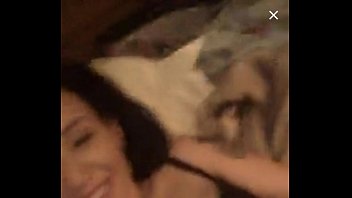 Cam girl on periscope twerking